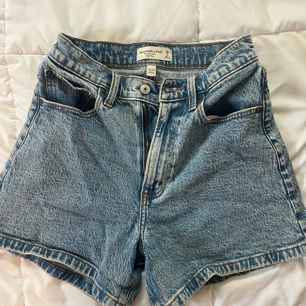 Abercrombie curve love dad shorts